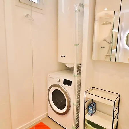 Tadacorbu - Apt Renove 3*, Calme En Centre-ville Apartment *