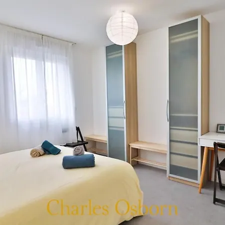 Apartment Tadacorbu - Apt Renove 3*, Calme En Centre-ville Sete